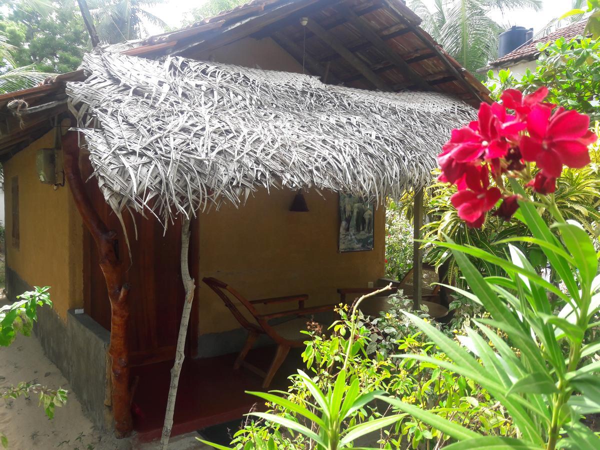 Natural Cabanas Kanattegoda Kültér fotó